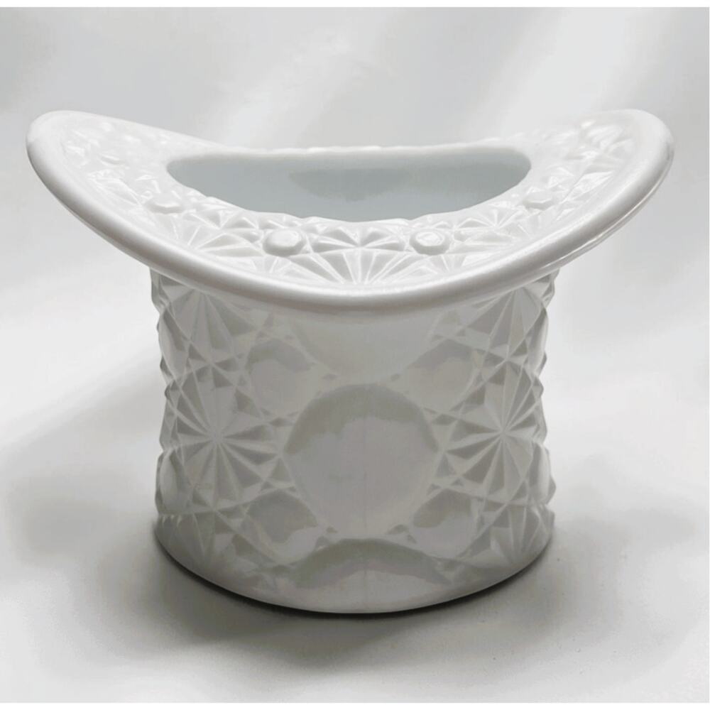Vintage Fenton White Milk Glass Daisy & Button Pressed Pattern Large Top Hat